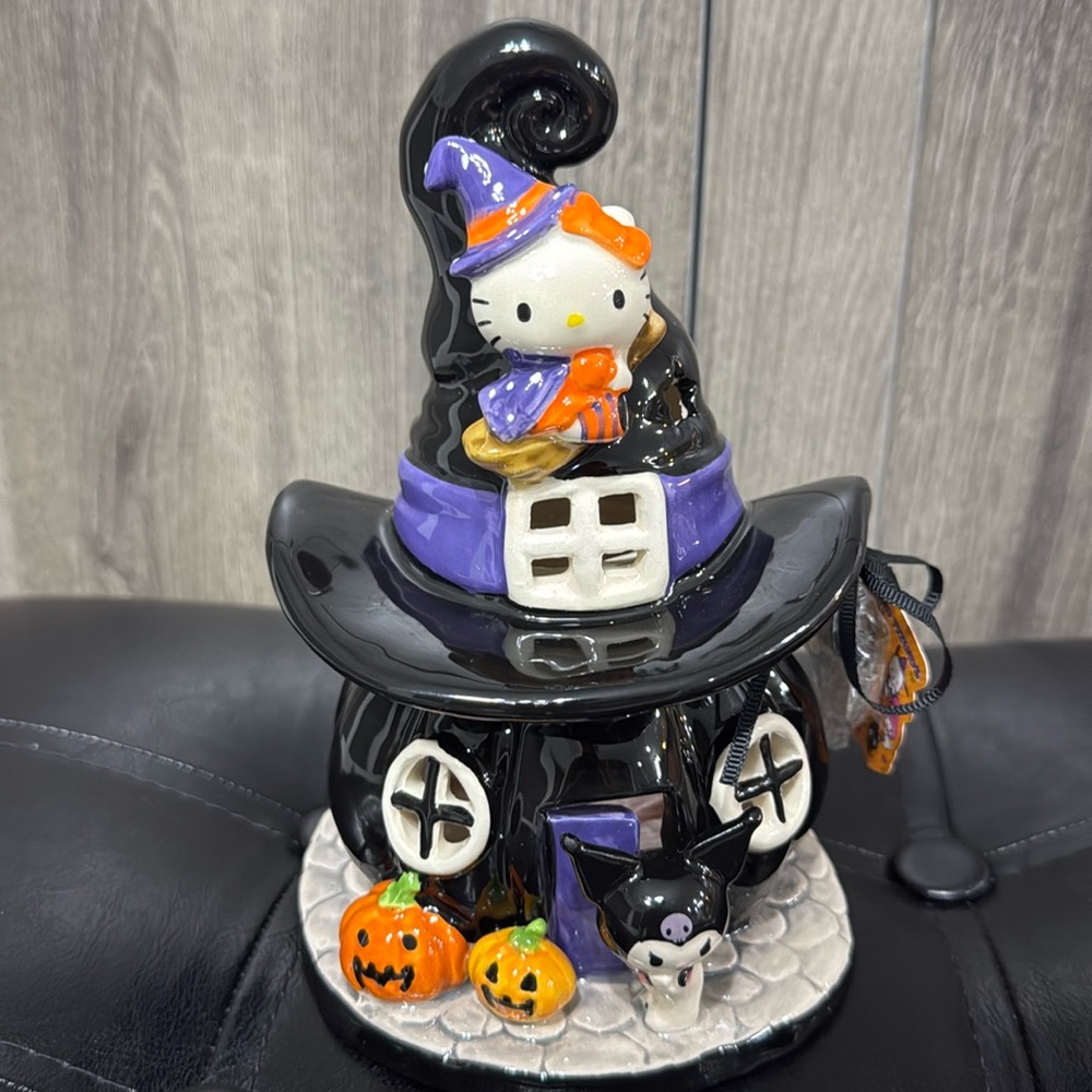 Blue Sky Clayworks Hello Kitty & Kuromi On Black Witches Hat Halloween House